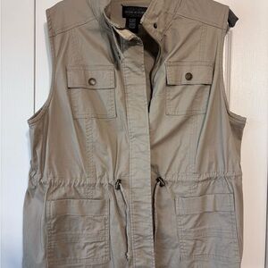 Live a Little Sleeveless Utility Jacket in Beige